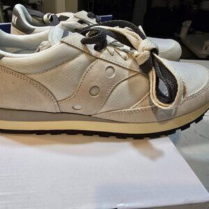 S70539-73 Mens Saucony JAZZ 81 Size 10 White / Gray Sneaker Shoes Lifestyle NEW